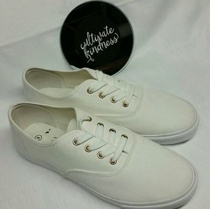 brooks brothers men's sneakers